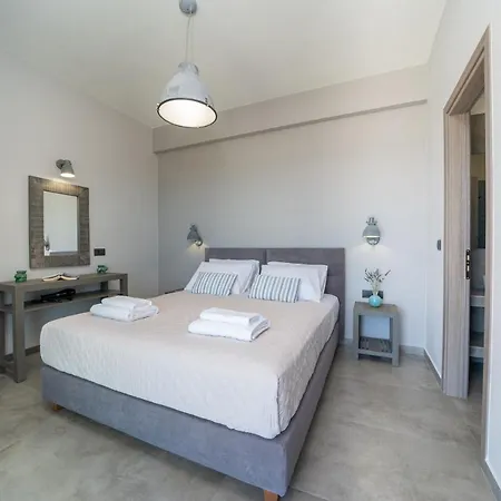 Shades Of Blue * Trapezaki (Kefalonia)