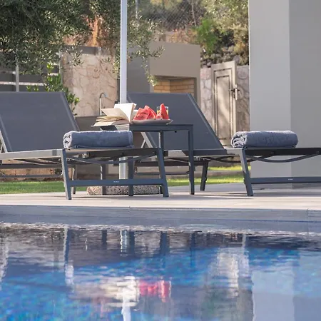 Villa Shades Of Blue *